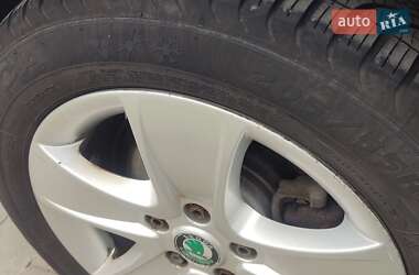 Лифтбек Skoda Octavia 2012 в 