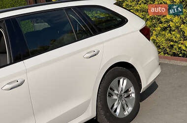 Универсал Skoda Octavia 2021 в 