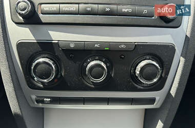 Универсал Skoda Octavia 2009 в 