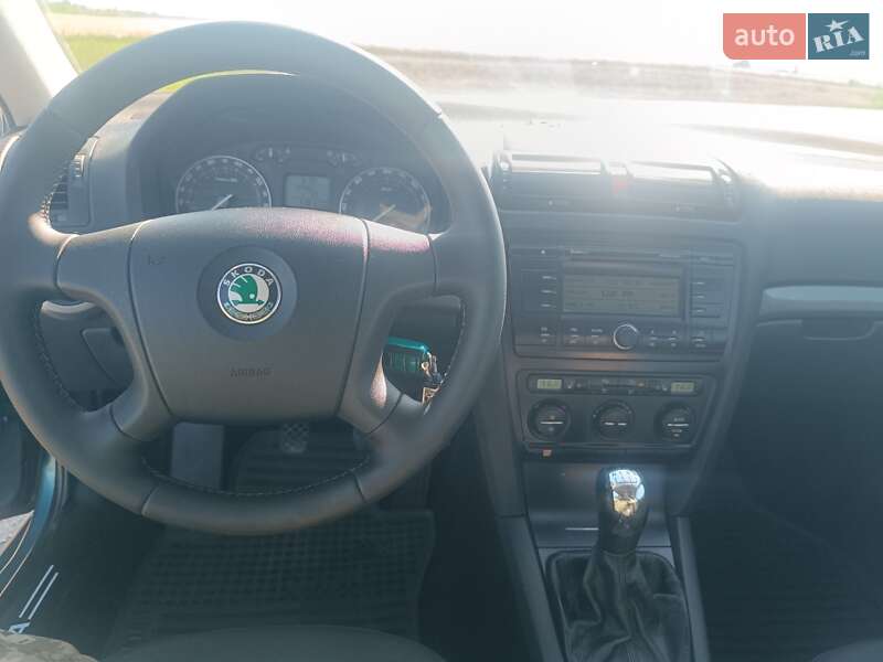 Универсал Skoda Octavia 2006 в Бобровице
