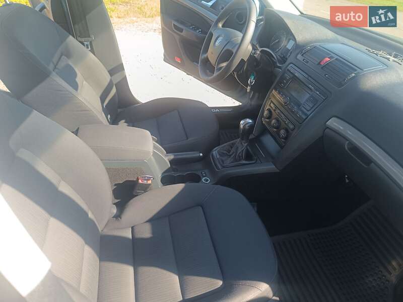 Универсал Skoda Octavia 2006 в Бобровице