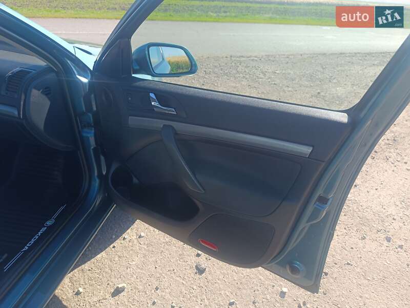 Универсал Skoda Octavia 2006 в Бобровице