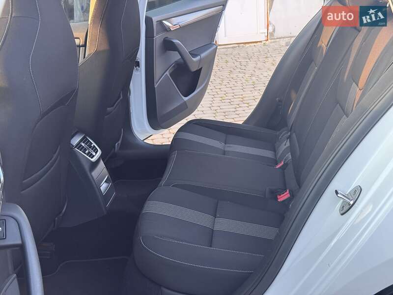 Универсал Skoda Octavia 2017 в Стрые