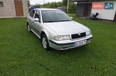 Лифтбек Skoda Octavia 1999 в 