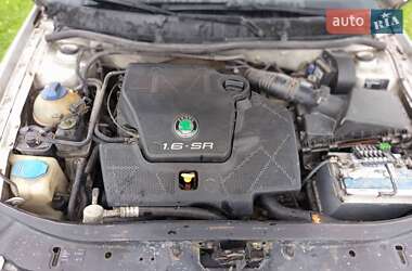 Лифтбек Skoda Octavia 1999 в 