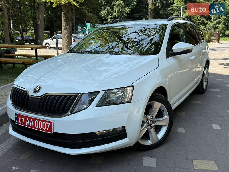 Универсал Skoda Octavia 2017 в Дрогобыче