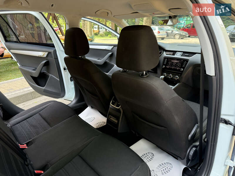 Универсал Skoda Octavia 2017 в Дрогобыче