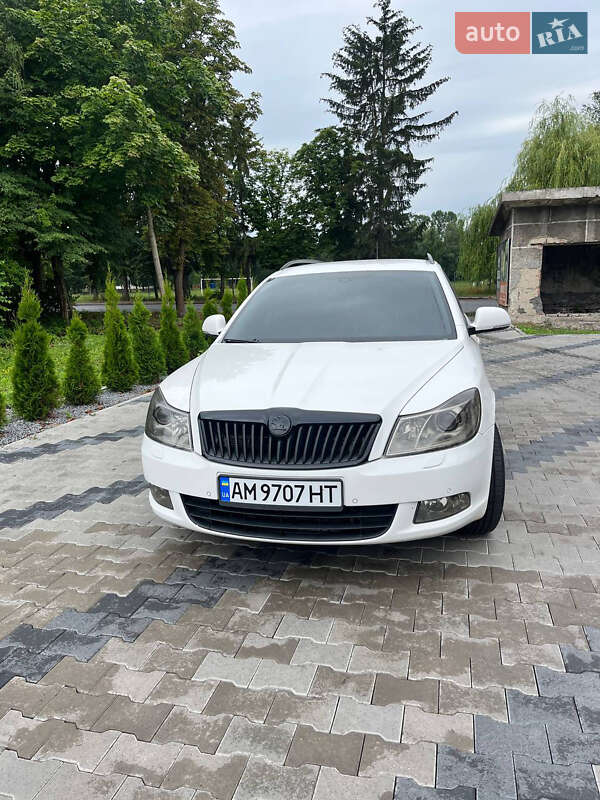 Универсал Skoda Octavia 2012 в 