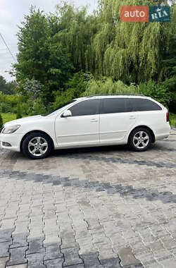 Универсал Skoda Octavia 2012 в 