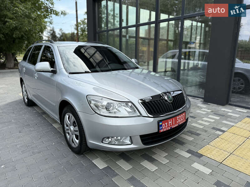 Универсал Skoda Octavia 2010 в Полтаве