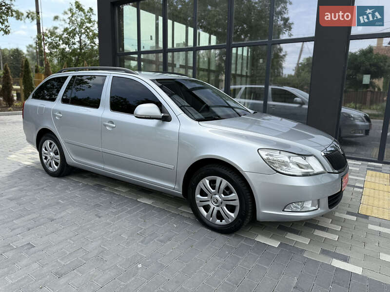 Универсал Skoda Octavia 2010 в Полтаве