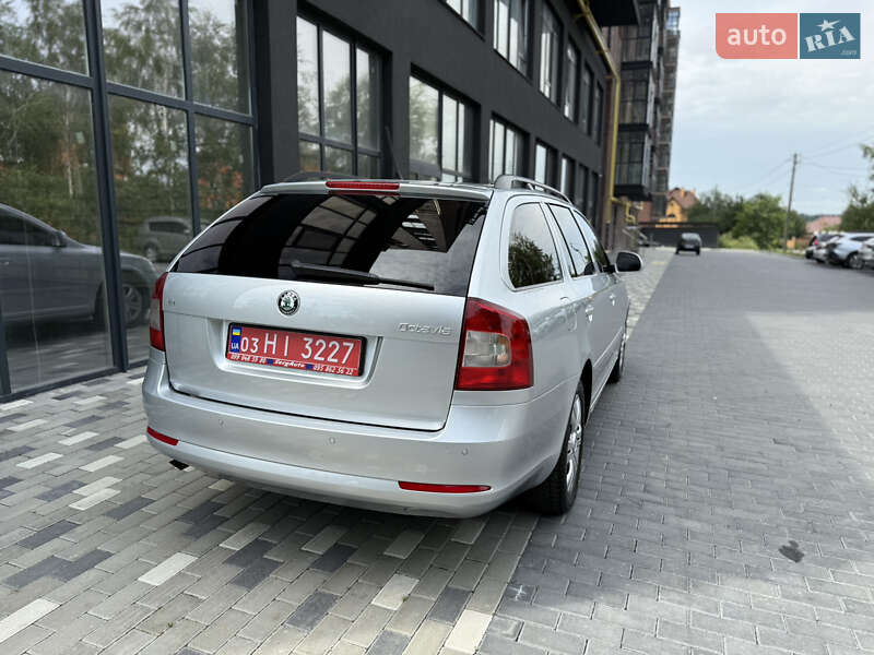 Универсал Skoda Octavia 2010 в Полтаве