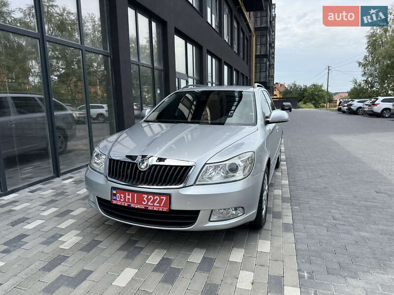 Универсал Skoda Octavia 2010 в Полтаве