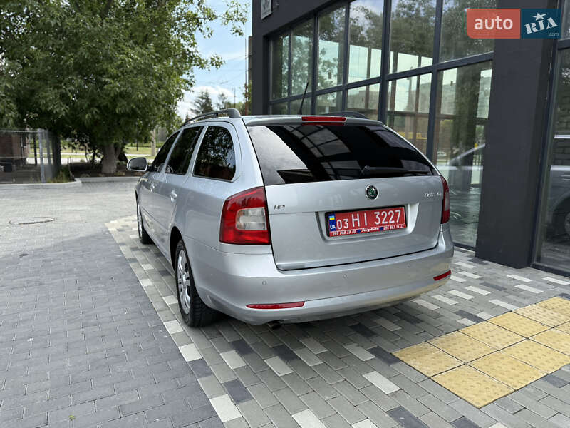Универсал Skoda Octavia 2010 в Полтаве