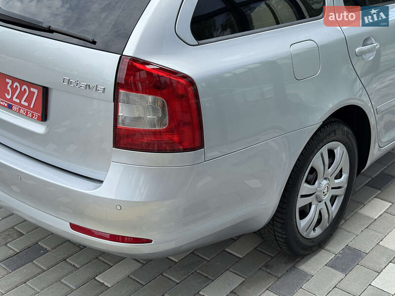 Универсал Skoda Octavia 2010 в Полтаве