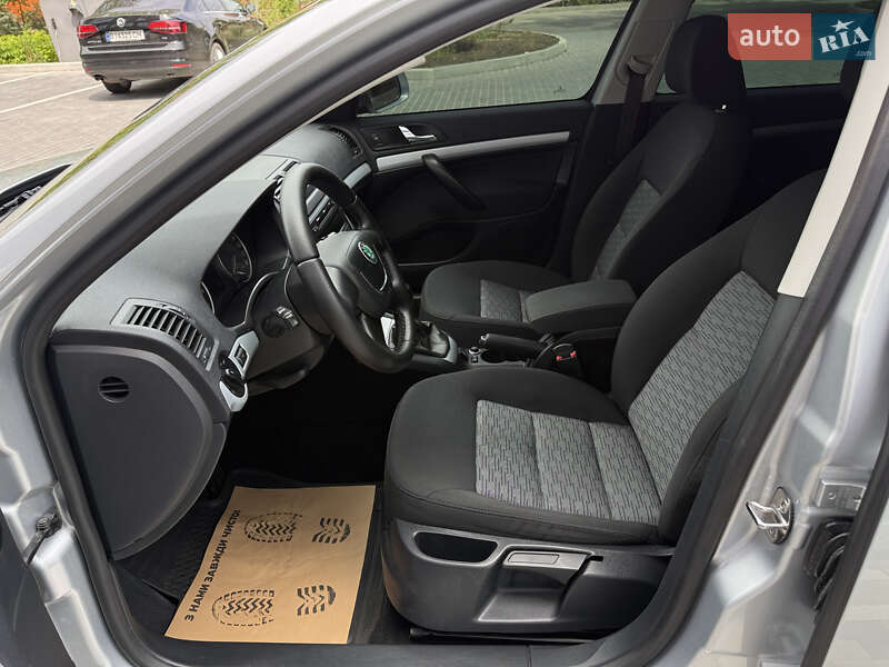 Универсал Skoda Octavia 2010 в Полтаве