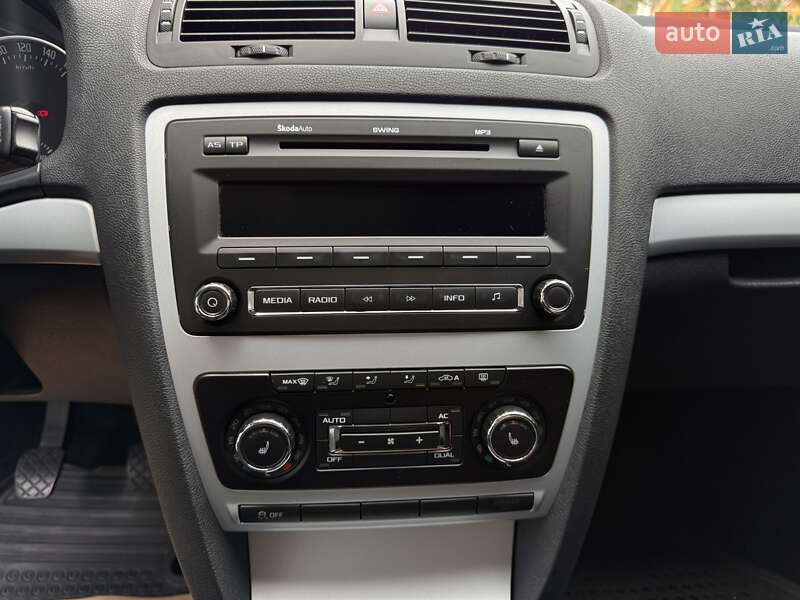 Универсал Skoda Octavia 2010 в Полтаве