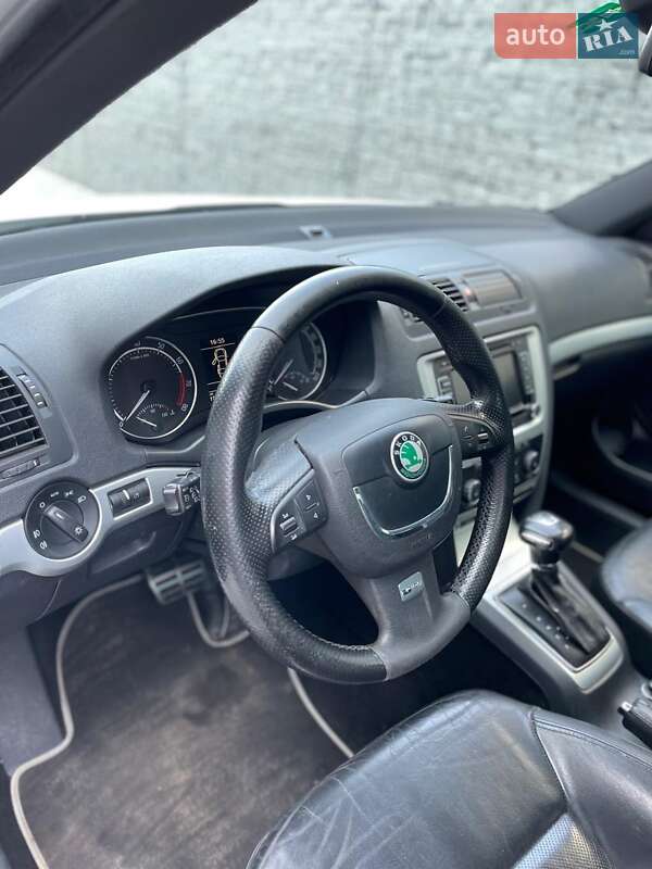 Универсал Skoda Octavia 2011 в 