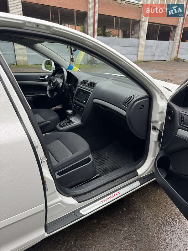 Лифтбек Skoda Octavia 2012 в Львове