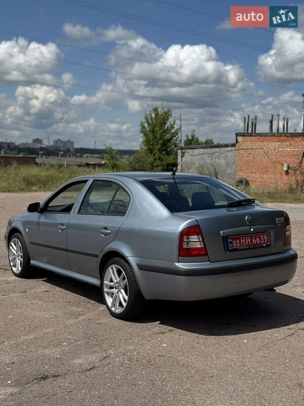 Лифтбек Skoda Octavia 2005 в Чернигове