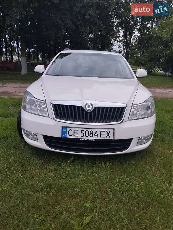 Універсал Skoda Octavia 2013 в Мамаївцах