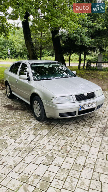 Лифтбек Skoda Octavia 2004 в Львове