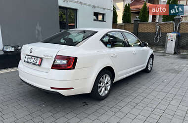 Лифтбек Skoda Octavia 2017 в Тячеве