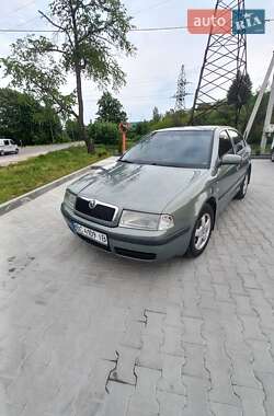 Лифтбек Skoda Octavia 2001 в Самборе