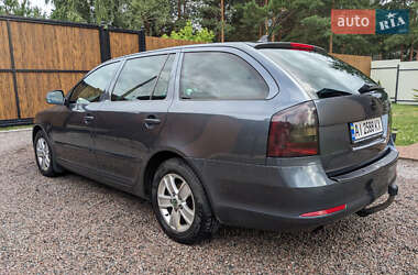 Универсал Skoda Octavia 2010 в 