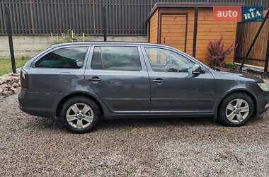 Универсал Skoda Octavia 2010 в 
