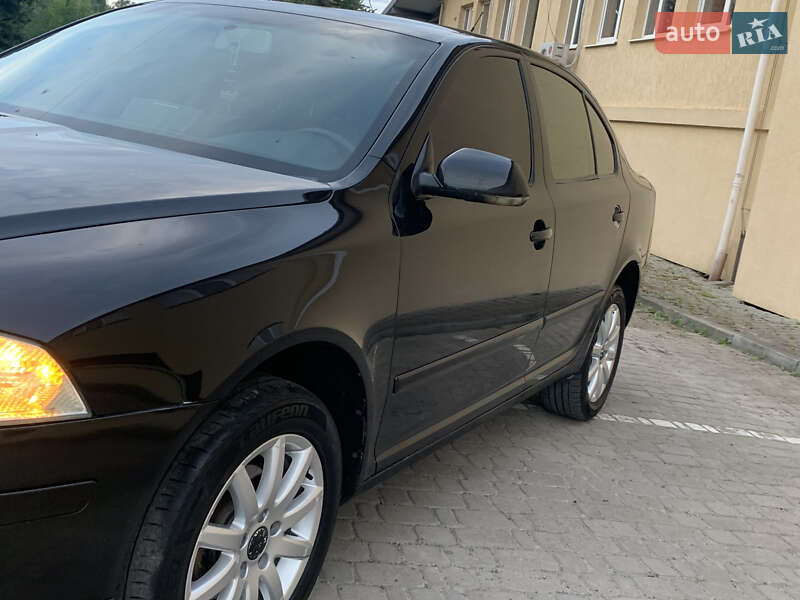 Лифтбек Skoda Octavia 2007 в Трускавце