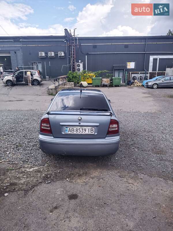 Лифтбек Skoda Octavia 2006 в Виннице