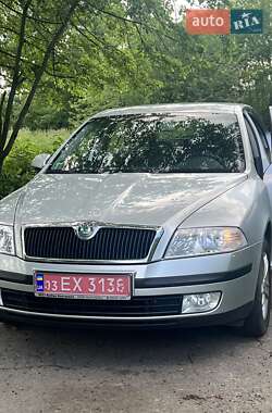 Лифтбек Skoda Octavia 2008 в Житомире