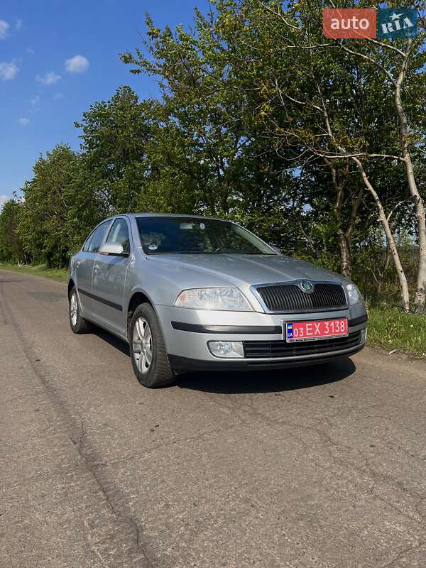 Лифтбек Skoda Octavia 2008 в Житомире