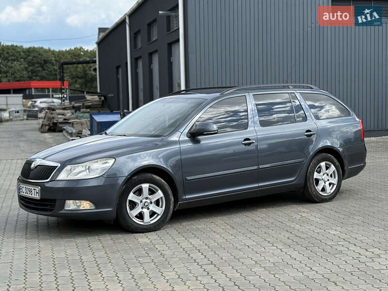 Универсал Skoda Octavia 2009 в Стрые