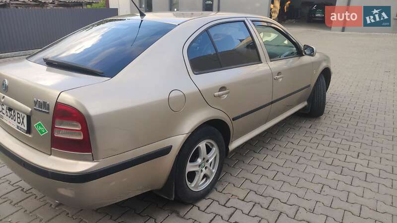 Лифтбек Skoda Octavia 2005 в Черновцах
