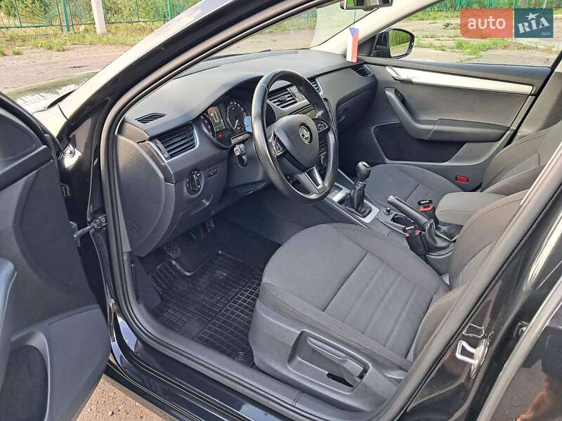 Універсал Skoda Octavia 2015 в Івано-Франківську