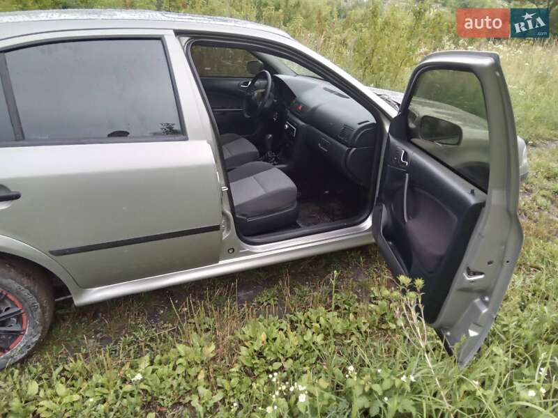 Лифтбек Skoda Octavia 2008 в Хмельницком