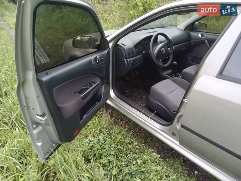 Лифтбек Skoda Octavia 2008 в Хмельницком