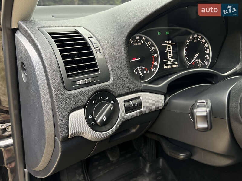 Универсал Skoda Octavia 2012 в Бердичеве фото 37 Универсал Skoda Octavia 2012 в Бердичеве