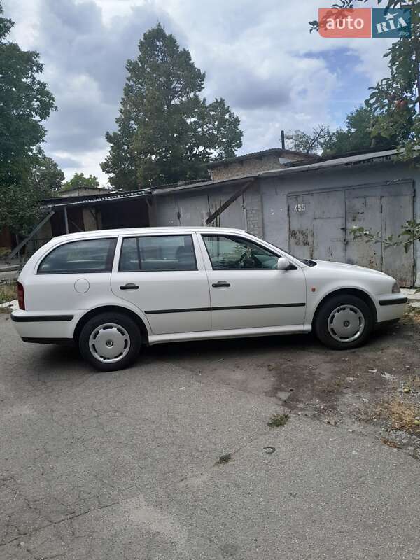 Универсал Skoda Octavia 1999 в Кропивницком