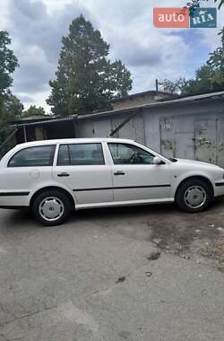 Универсал Skoda Octavia 1999 в 