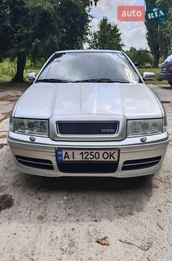 Лифтбек Skoda Octavia 2001 в 