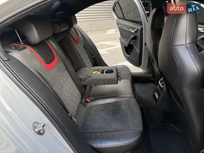 Лифтбек Skoda Octavia 2014 в Киеве