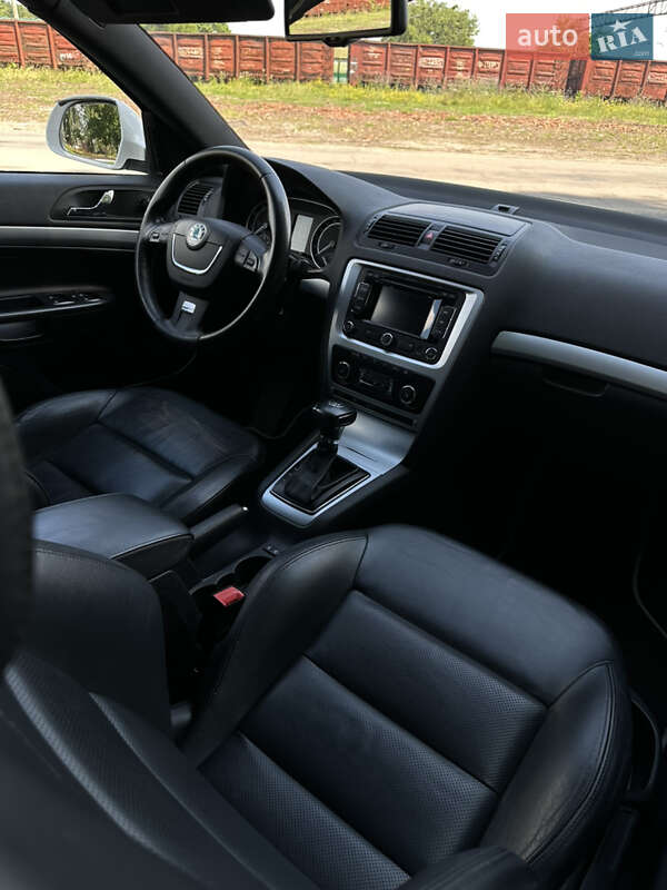 Универсал Skoda Octavia 2010 в Луцке