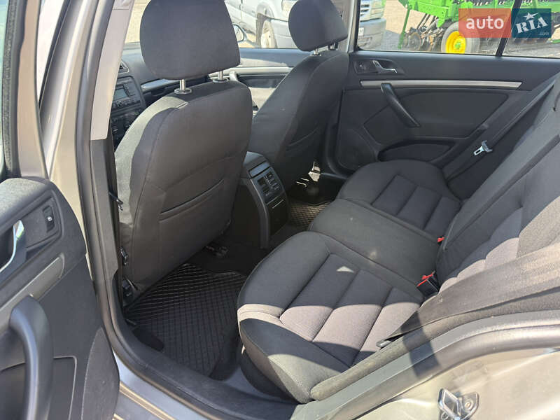 Лифтбек Skoda Octavia 2006 в Львове
