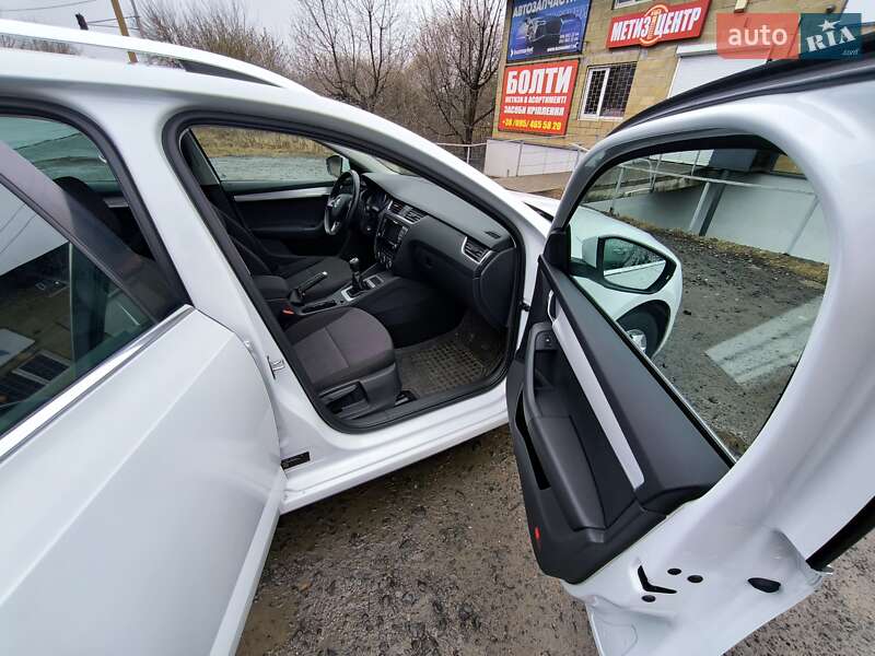 Универсал Skoda Octavia 2016 в Луцке