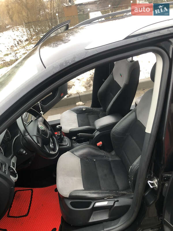 Универсал Skoda Octavia 2011 в Самборе