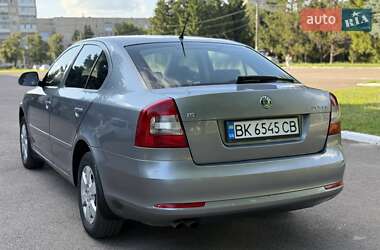 Лифтбек Skoda Octavia 2012 в 