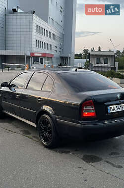Лифтбек Skoda Octavia 2002 в Киеве